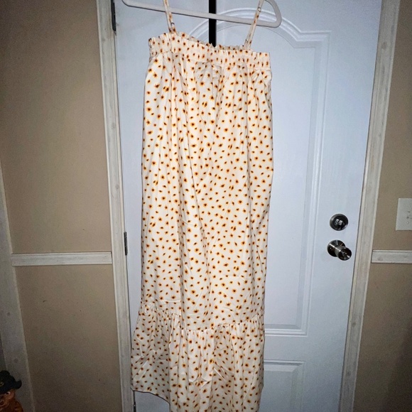 WeWoreWhat Smocked Midi Dress size L - Picture 3 of 4